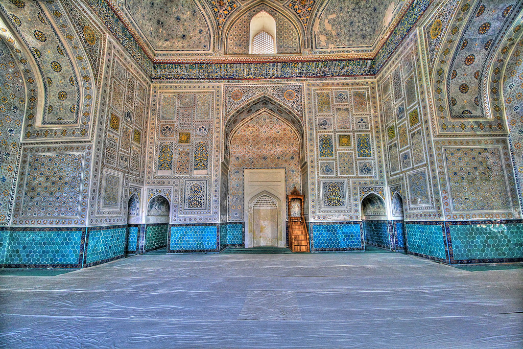 la moschea kok gumbaz le mosaiche blu e aivan 